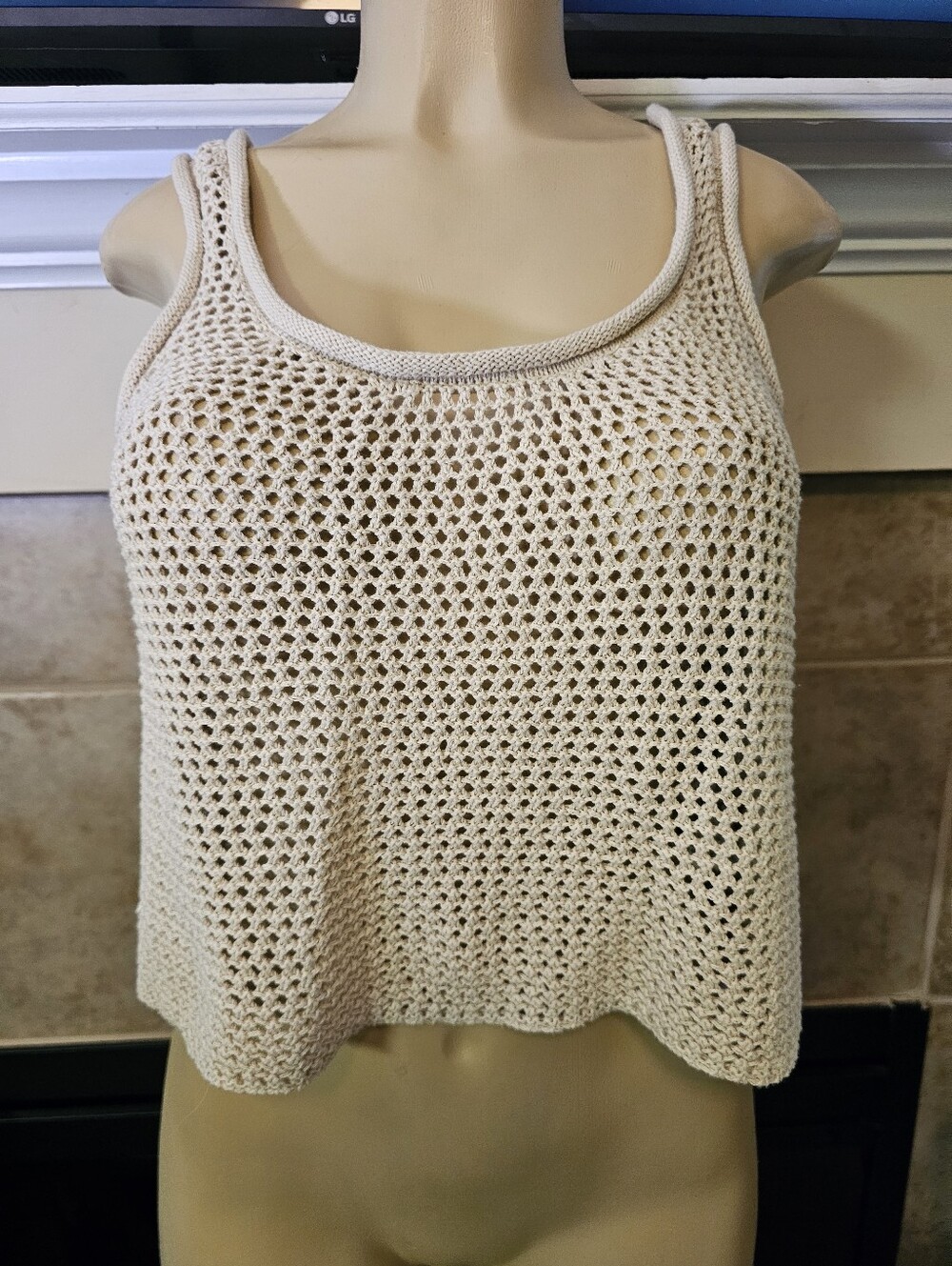 NWT. Forever 21 Crochet Knit Crop Sand Tan Color Tank Top. Size Medium